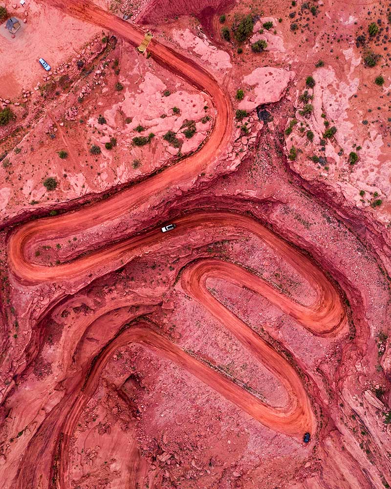 dallin holding saovgeqmo00 unsplash.jpg